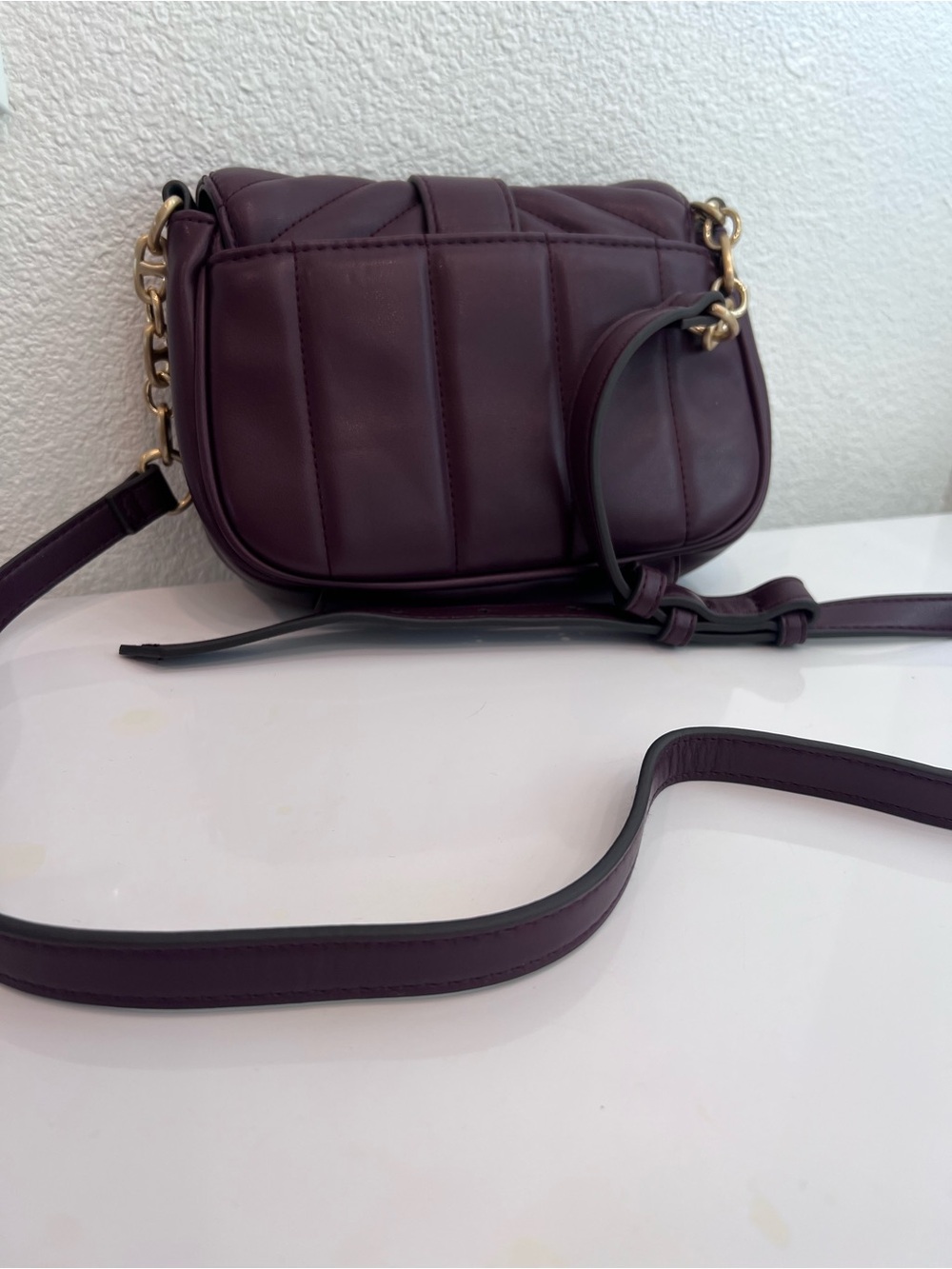 Purple Quilted Chevron Crossbody Bag Gold Chain Strap Plum Small Minimalist Chic - Picture 15 of 16